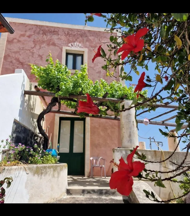 Hotel Residence Il Mulino Alicudi 0*,